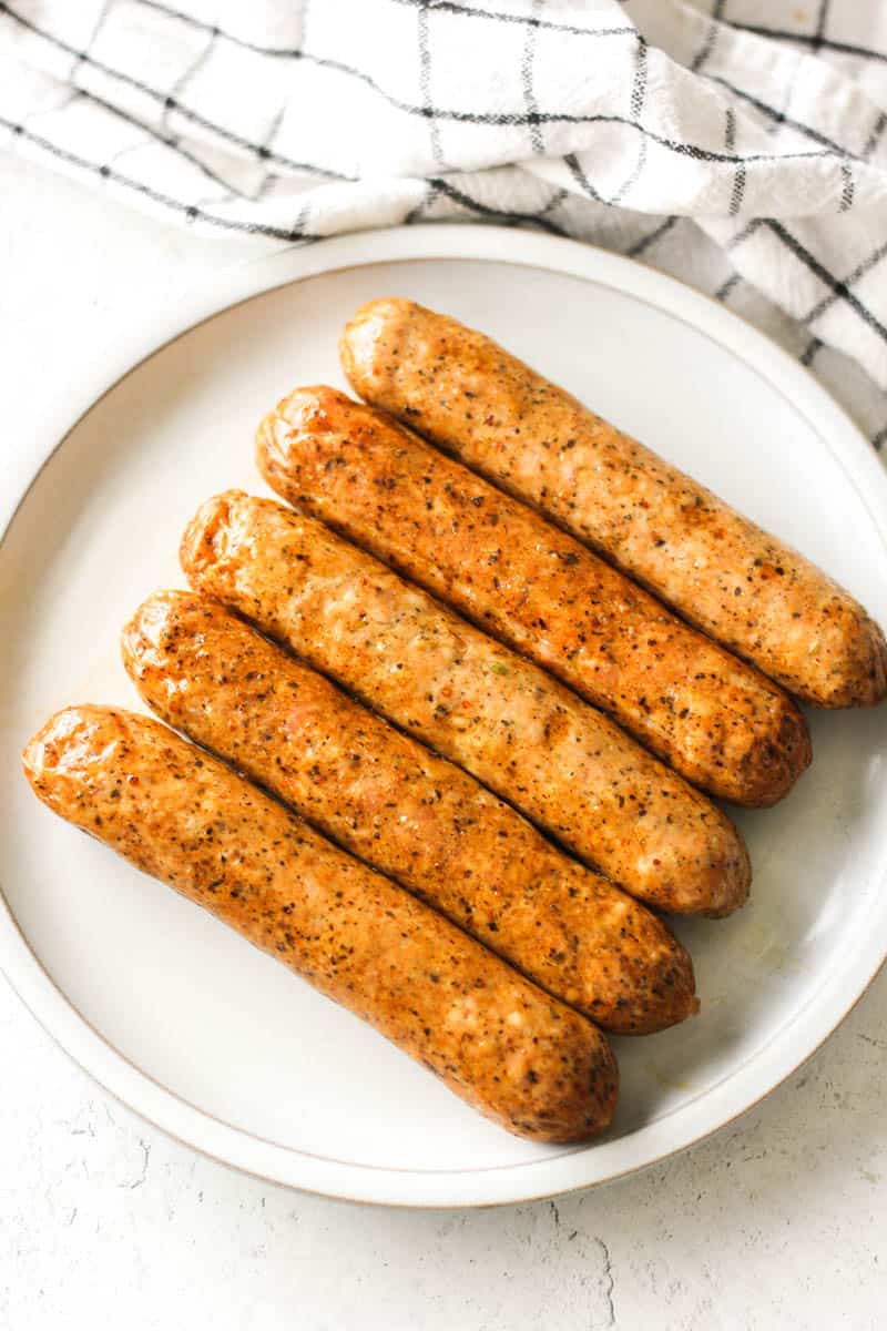 air fryer chicken sausages on the plate